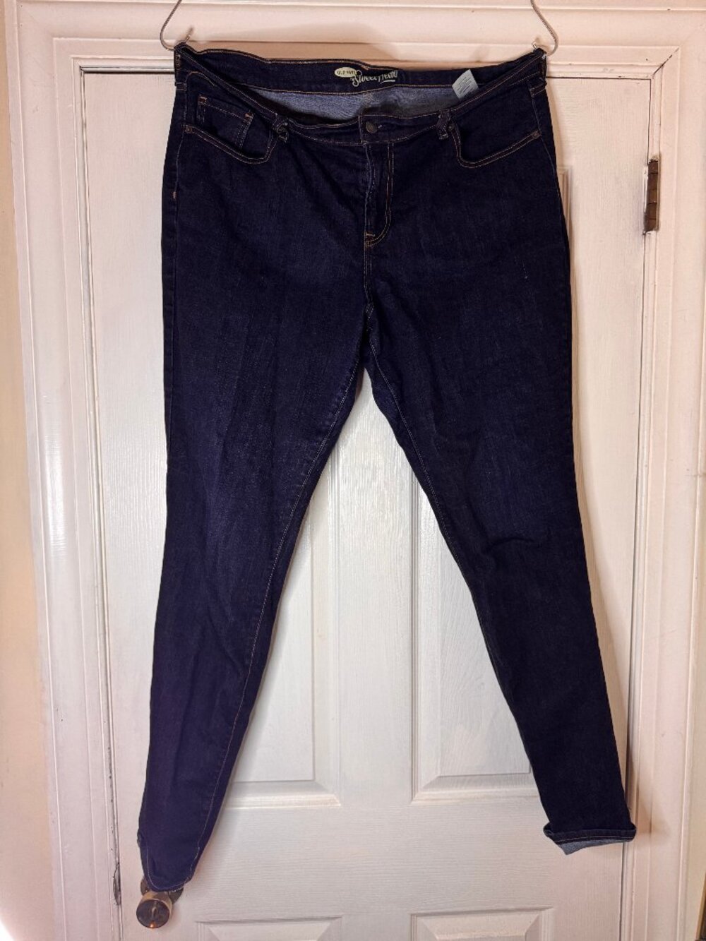 Old Navy Women's Straight Leg Jeans - Dark Blue Sweetheart Denim Size 16 LONG